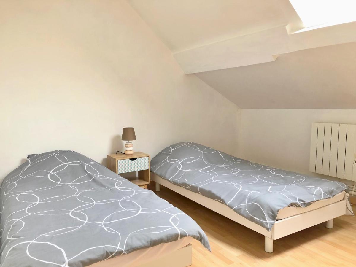 Duplex 2 chambres 4 personnes - Bourg de Saclay Extérieur photo