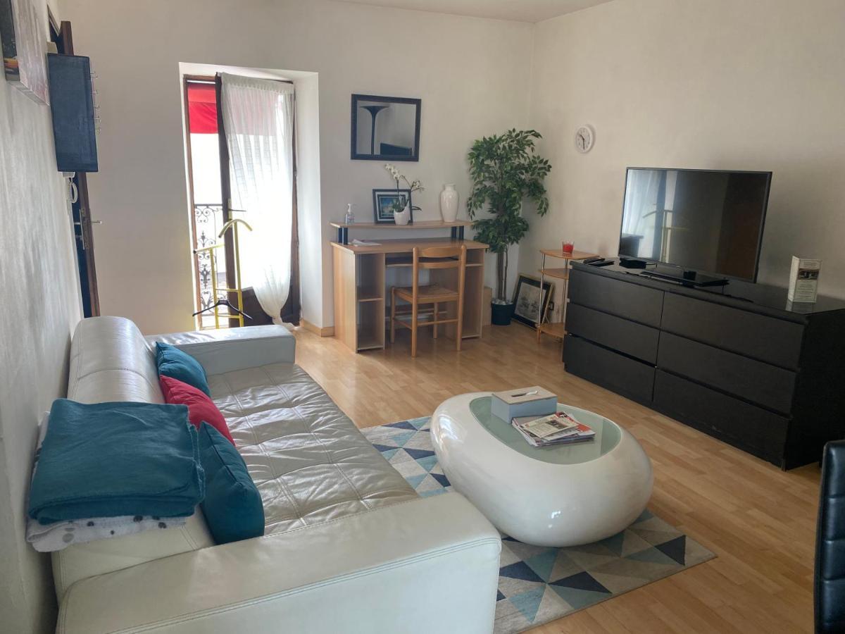 Duplex 2 chambres 4 personnes - Bourg de Saclay Extérieur photo